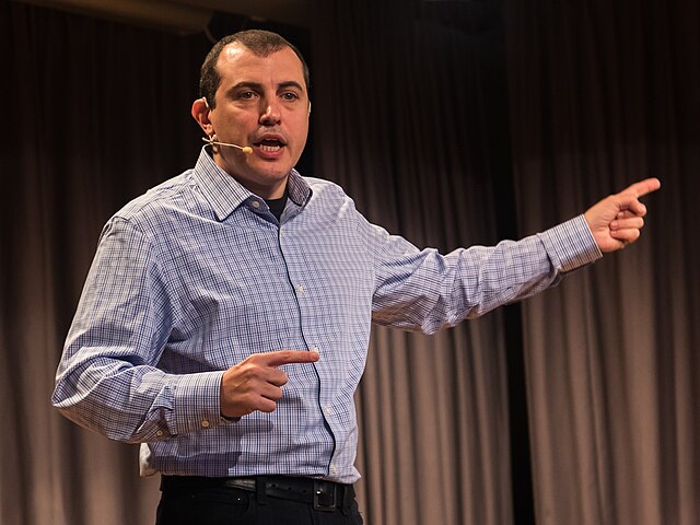 Andreas Antonopoulos speaking